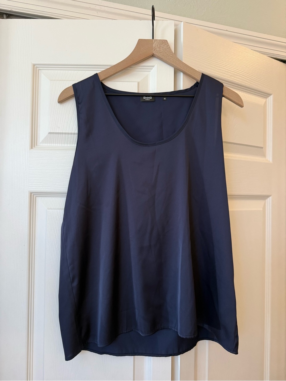 EMME Marella Navy Blue Sleeveless Scoop Neck Flowy Blouse Top Size 10